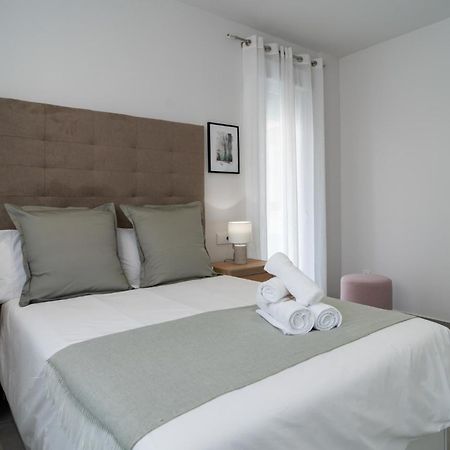 Apartamento AAC Málaga - Con luz propia, amplio y nuevo! Habitación foto