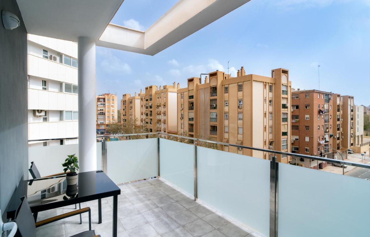 Apartamento AAC Málaga - Con luz propia, amplio y nuevo! Exterior foto