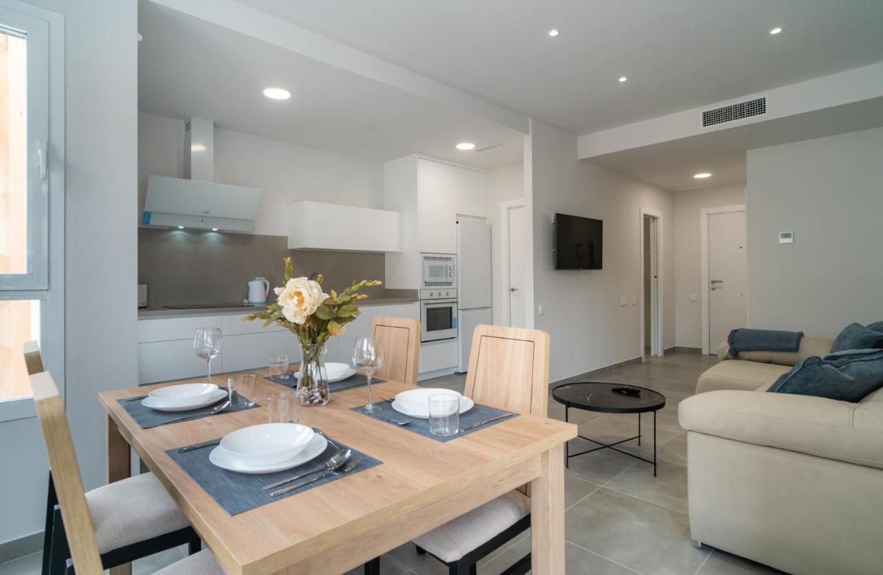 Apartamento AAC Málaga - Con luz propia, amplio y nuevo! Exterior foto