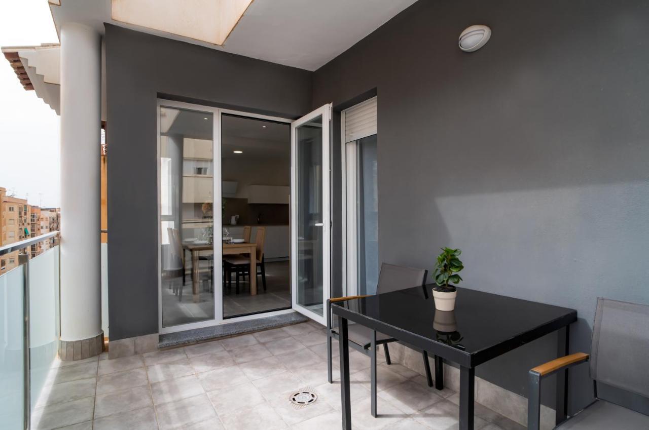 Apartamento AAC Málaga - Con luz propia, amplio y nuevo! Exterior foto