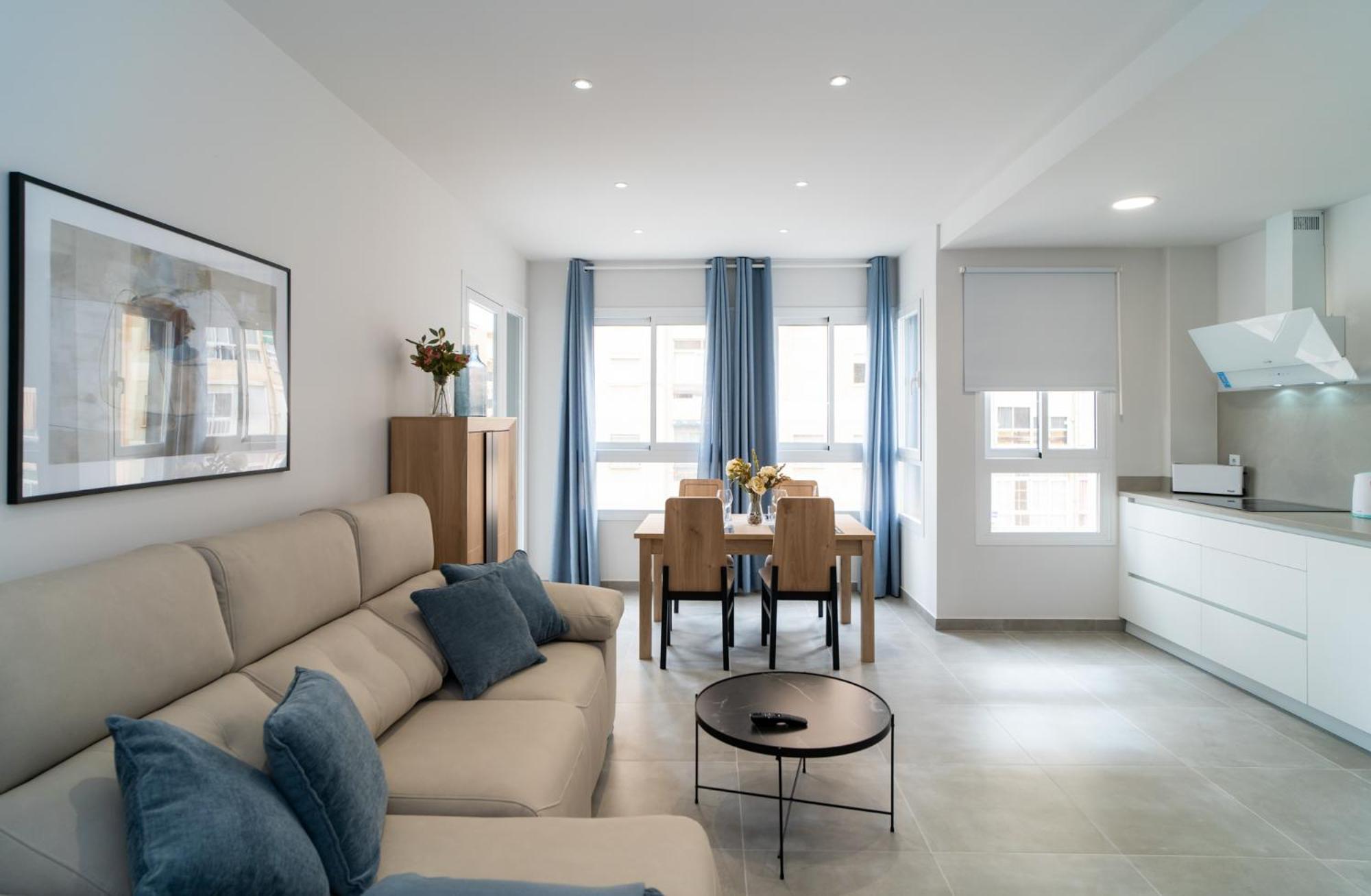 Apartamento AAC Málaga - Con luz propia, amplio y nuevo! Habitación foto