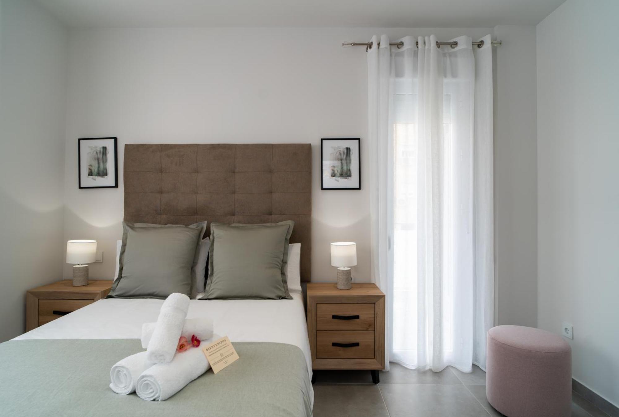 Apartamento AAC Málaga - Con luz propia, amplio y nuevo! Habitación foto