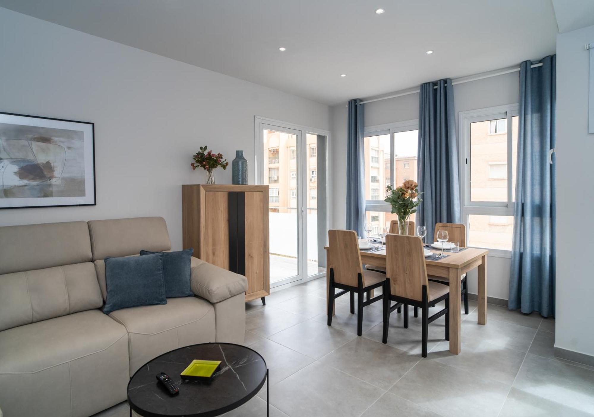 Apartamento AAC Málaga - Con luz propia, amplio y nuevo! Habitación foto